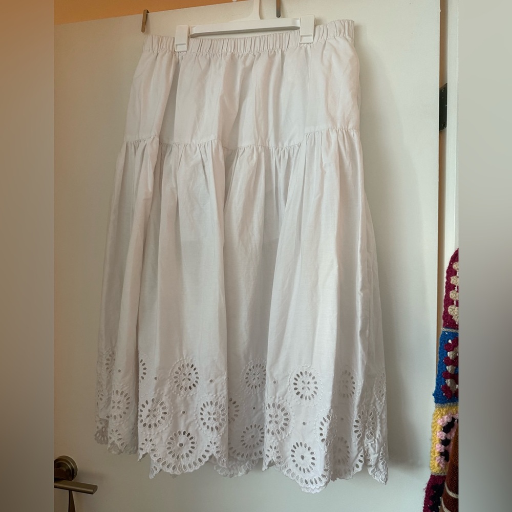 White flowy Abercrombie skirt - XL.